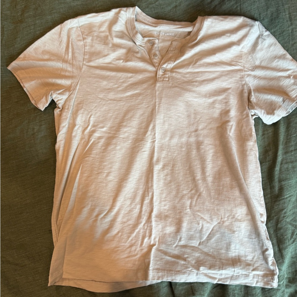 Everlane Men’s Cream Short Sleeve Henley Shirt M